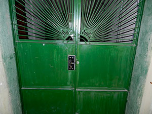 Старая тамбурная дверь