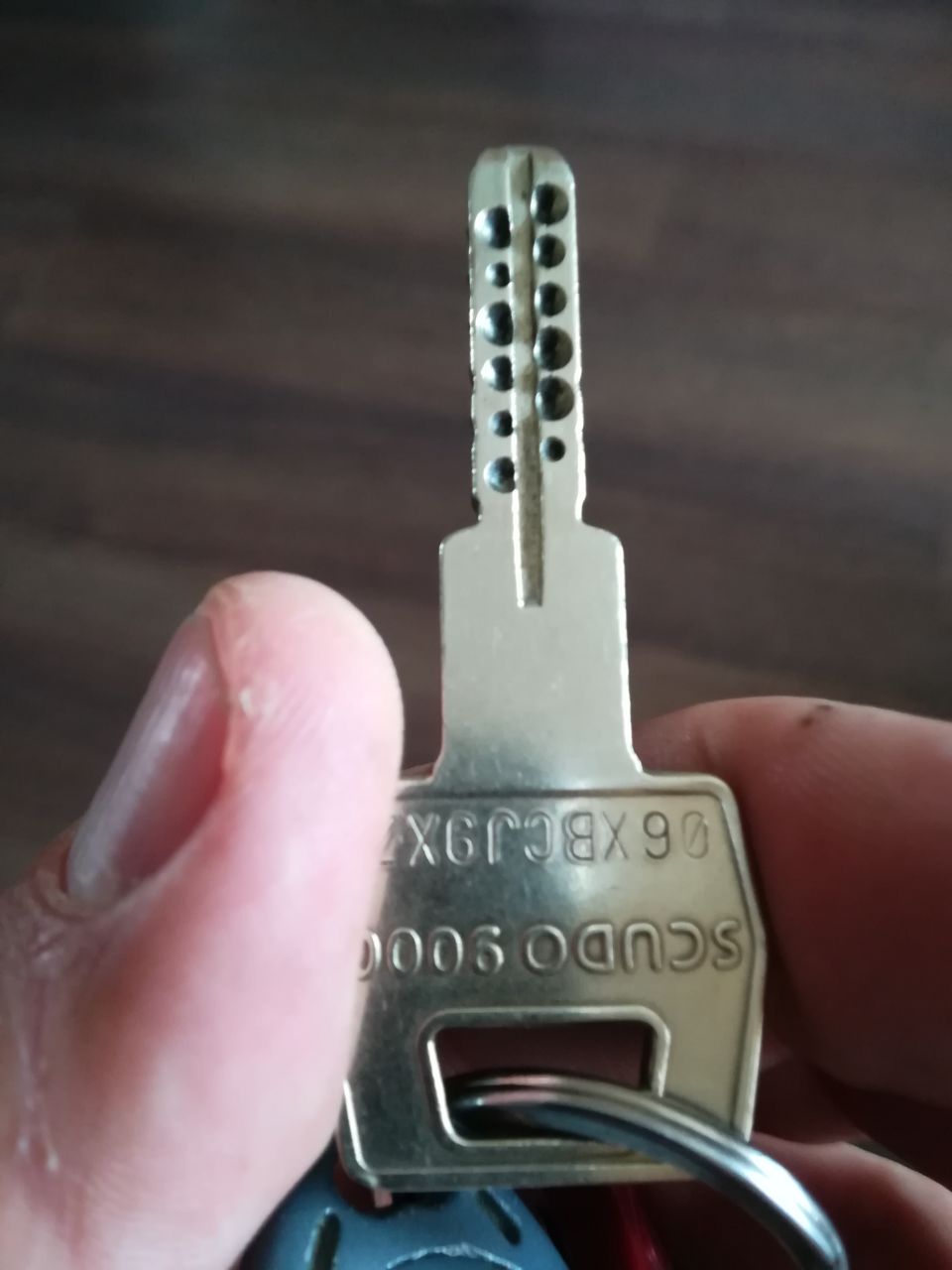 Ключ AGB Scudo 9000