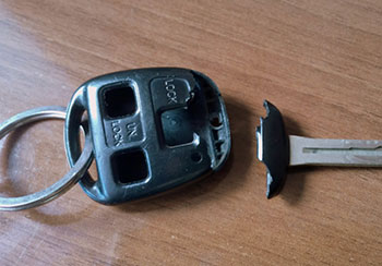 поменять корпус ключа от машины